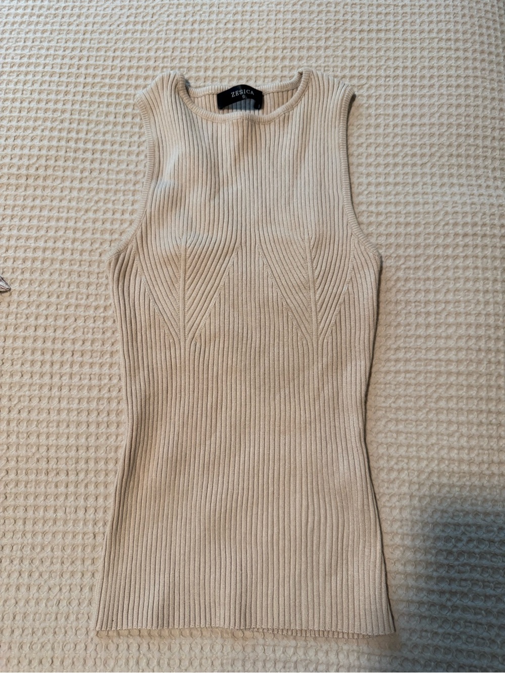 Zessica Sleeveless Ribbed Tank Top in Cream